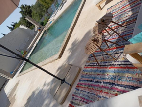Studio avec piscine